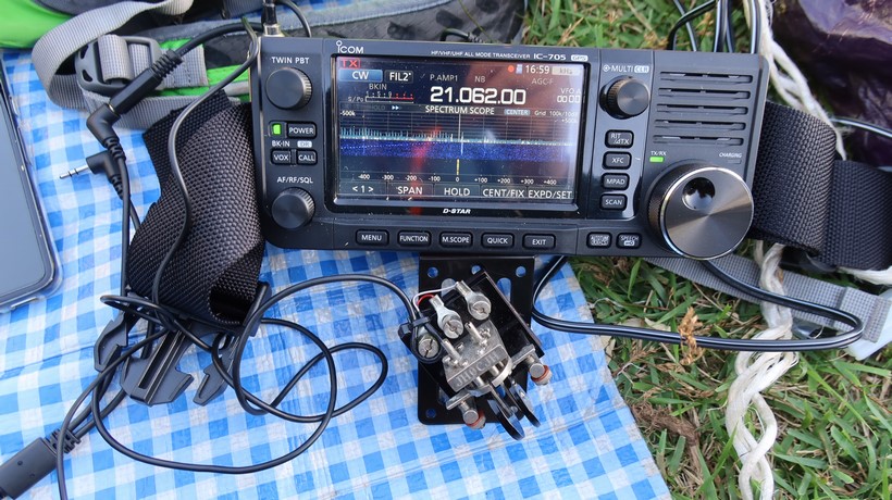 オールモード機アマチュア無線 ICOM IC-705 - 受信機 オールモード機アマチュア無線 ICOM IC-705 - 受信機